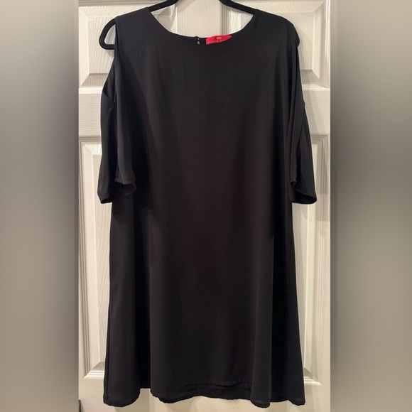Elaine Turner Dresses & Skirts - Elaine Turner Black Dress